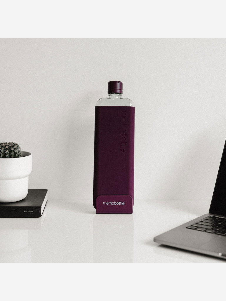 Бутылка с силиконовым чехлом Memobottle Slim, Wild Plum