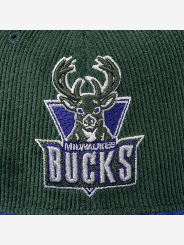 Бейсболка с прямым козырьком MITCHELL NESS HS10048-MBUGREN Milwaukee Bucks NBA (зеленый)