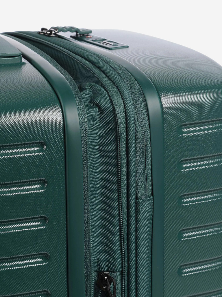 Чемодан Mandarina Duck Flyduck S