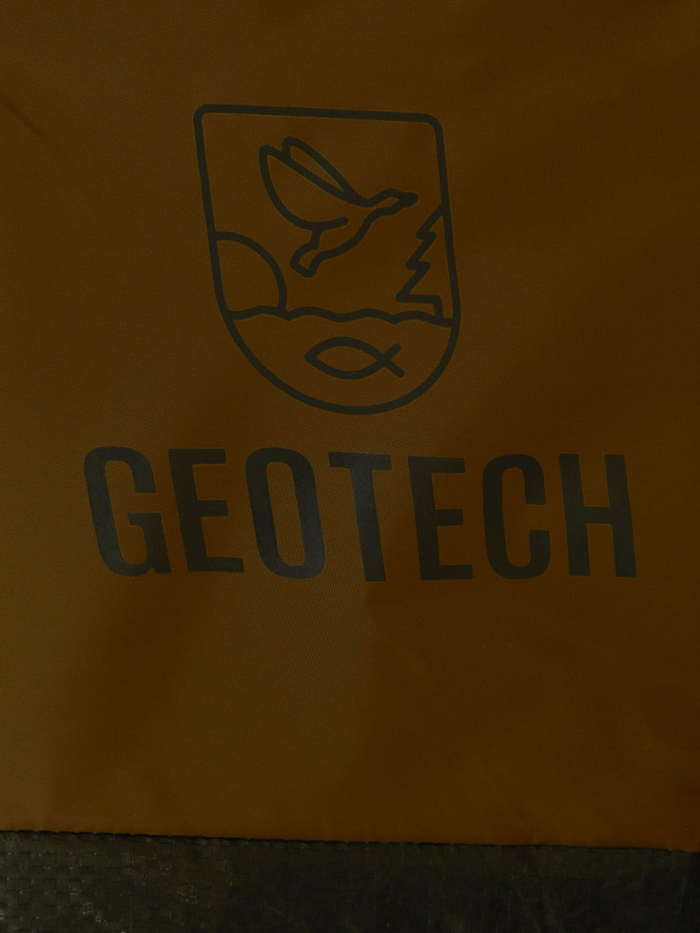 Палатка рыболовная 2-местная Geotech Burbot 2