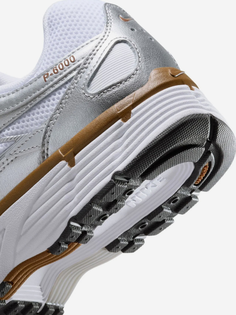 Кроссовки женские Nike P-6000