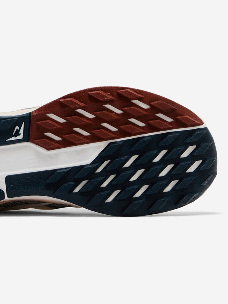 Кроссовки женские Nike Pegasus Trail 5