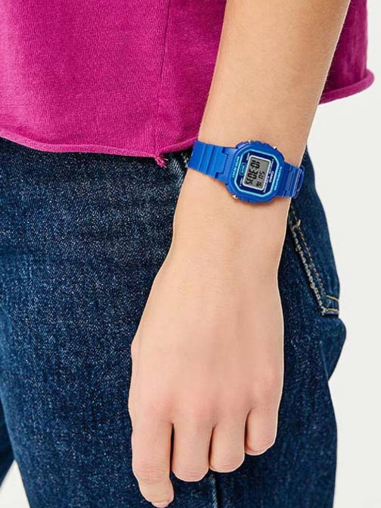 Наручные часы Casio LA-20WH-2A