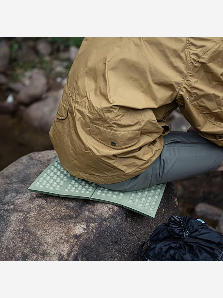 Сидушка складная туристическая Naturehike (хаки)