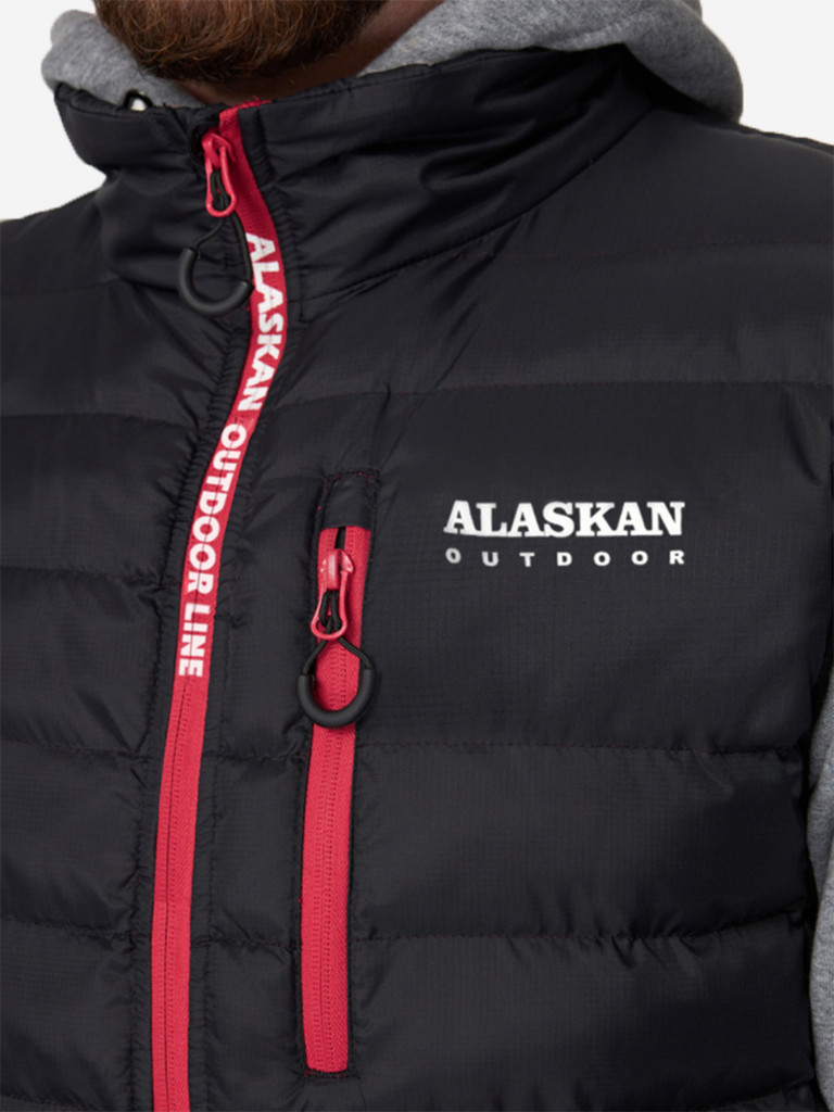 Жилет мужской Alaskan Juneau Vest утепленный стеганый черный /красный для рыбалки и охоты