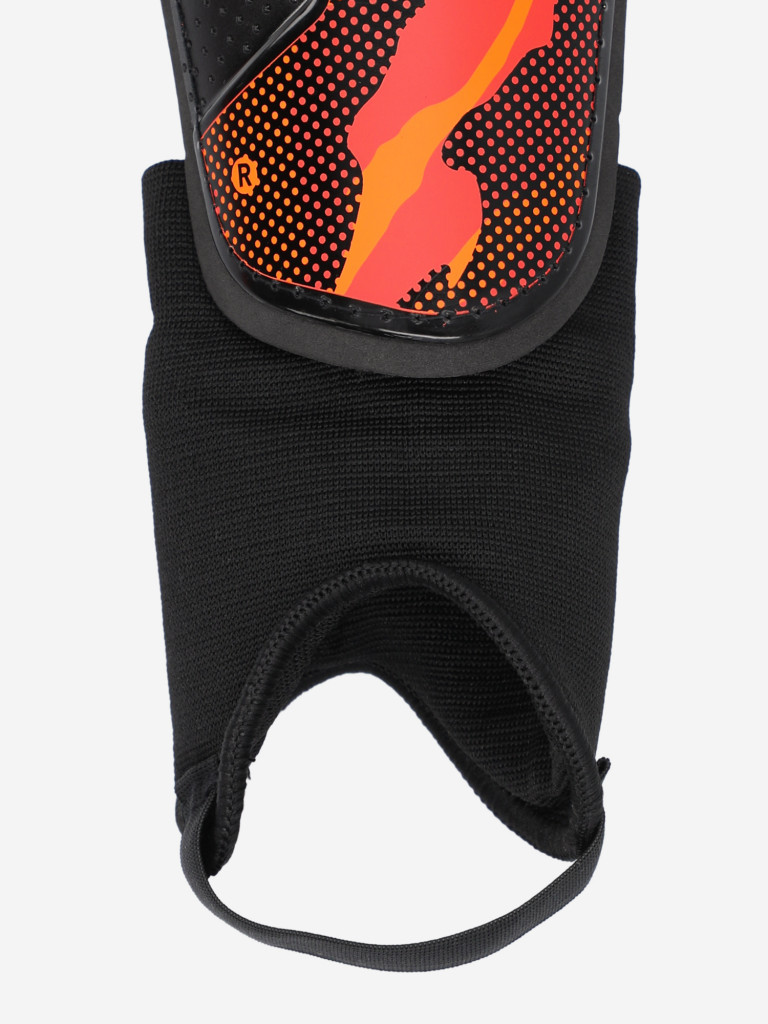 Щитки футбольные Demix