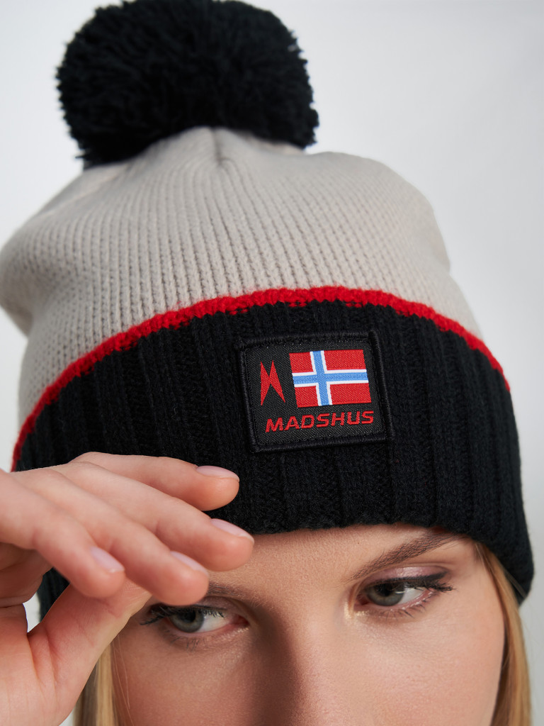 Шапка Madshus