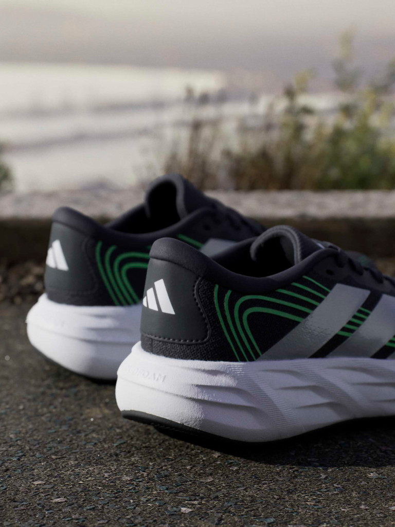 Кроссовки детские adidas Galaxy 8