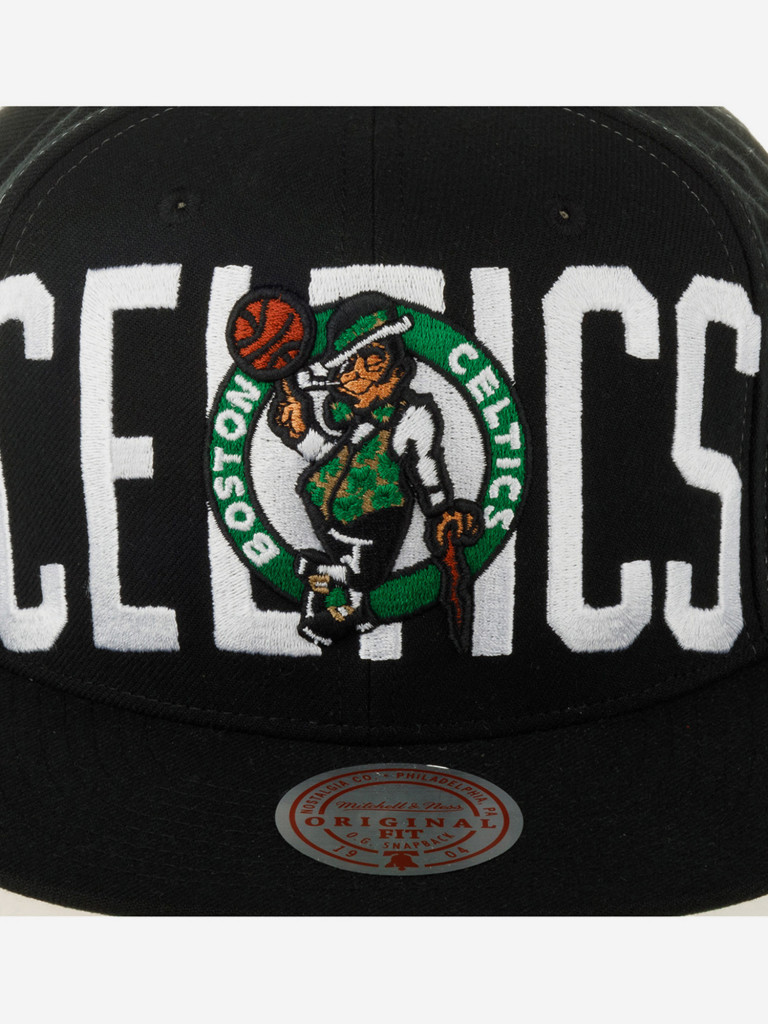 Бейсболка с прямым козырьком MITCHELL NESS HHSS7646-BCEYYPPPBLCK Boston Celtics NBA (черный)