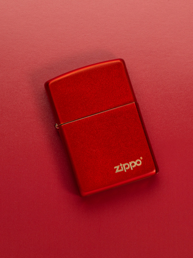 Зажигалка бензиновая ZIPPO 49475ZL Classic Logo Metallic Red