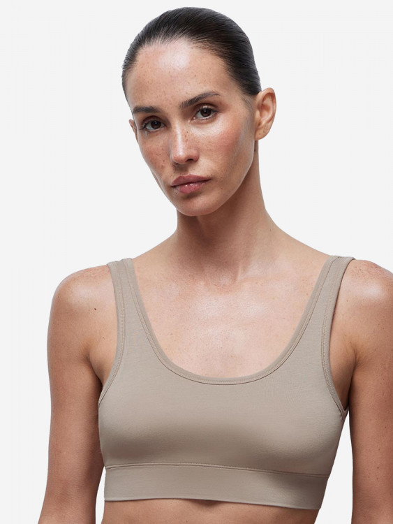 Топ на широких бретелях из бамбука belle you