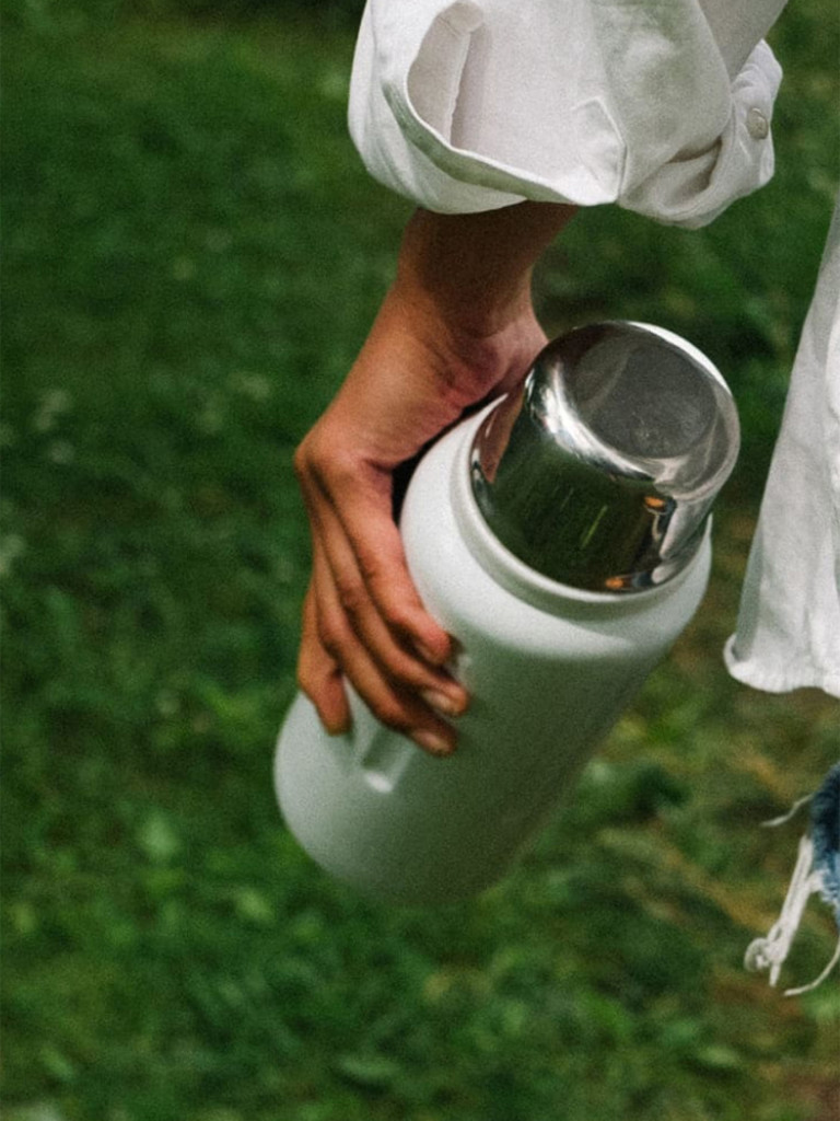 Термос вакуумный для напитков BOBBER Flask 770 мл пробка с каналами для налива тепло до 36 часов белый