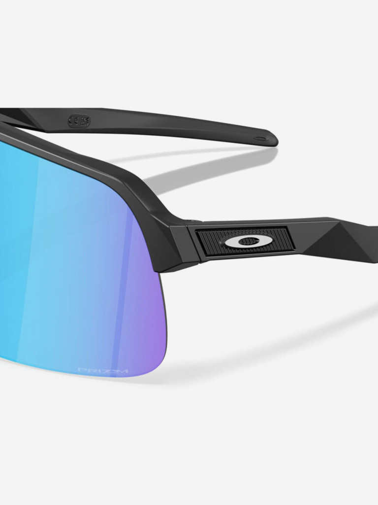 Солнцезащитные очки Oakley Sutro Lite S