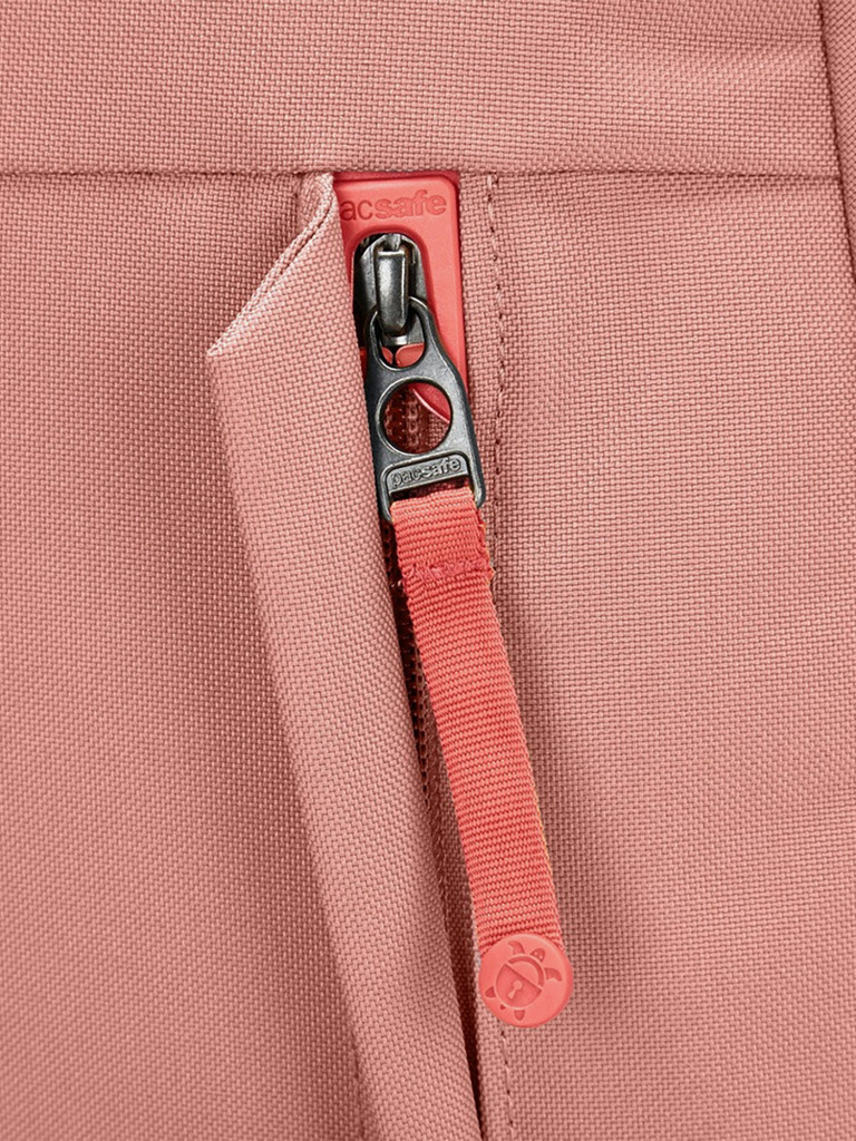 Рюкзак антивор Pacsafe GO 15, розовый, 15 л.