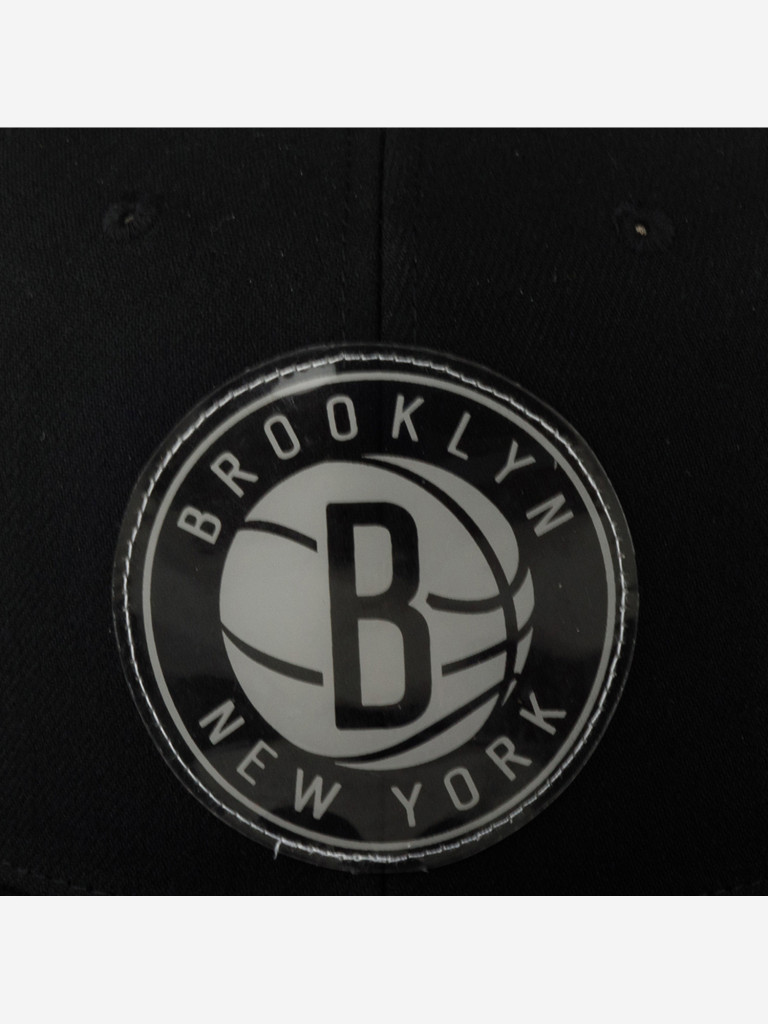 Бейсболка с прямым козырьком MITCHELL NESS HHSS6047-BNEYYPPPBLCK Brooklyn Nets NBA