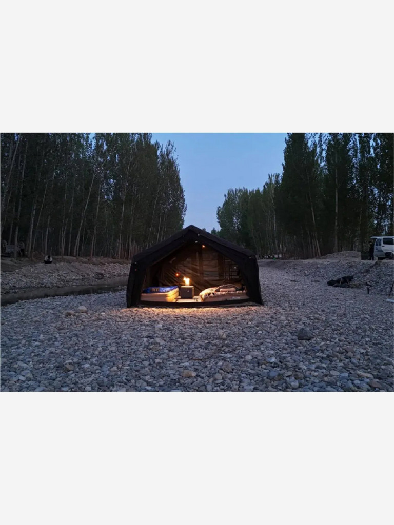 Надувная палатка Coody 17.28 Pro Black, 17.2 м², 4–6 человек, 2 входа, дымоход