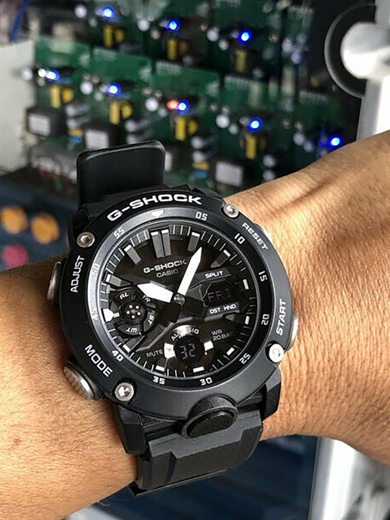 Спортивные часы CASIO G-SHOCK GA-2000S-1AER