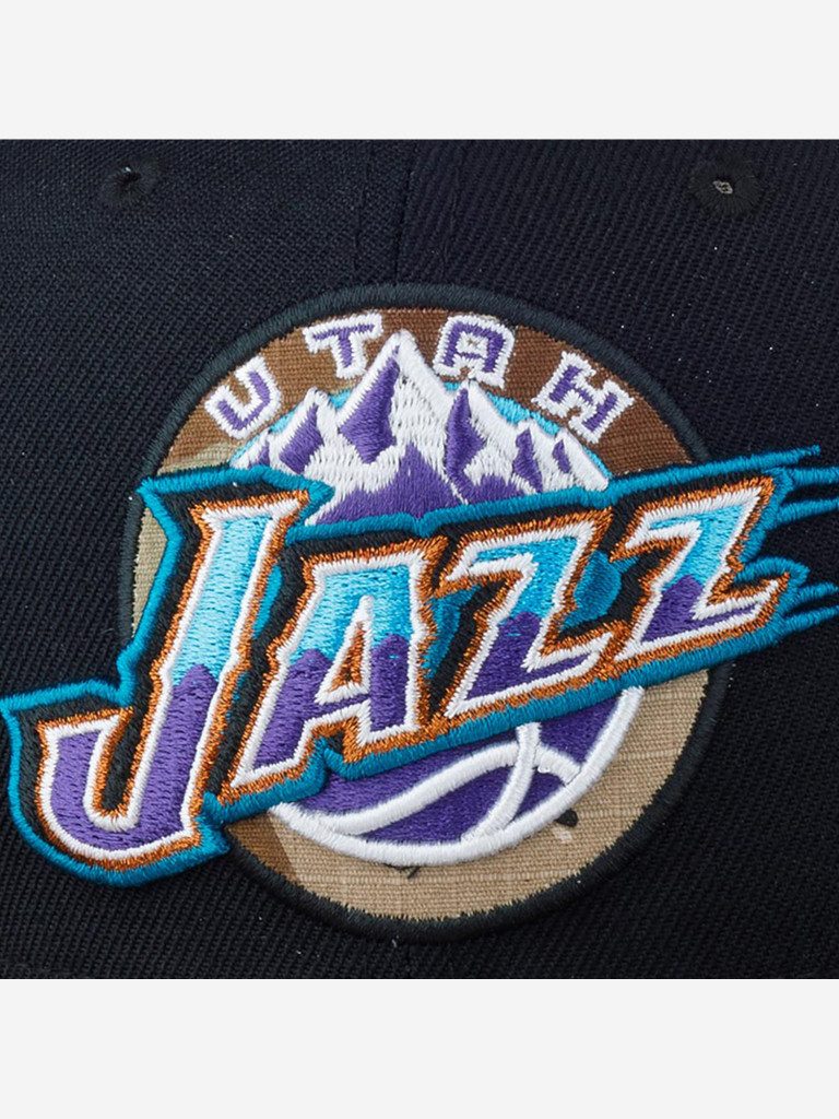 Бейсболка с прямым козырьком MITCHELL NESS HHSS1101-UJAYYPPPBLCK Utah Jazz NBA
