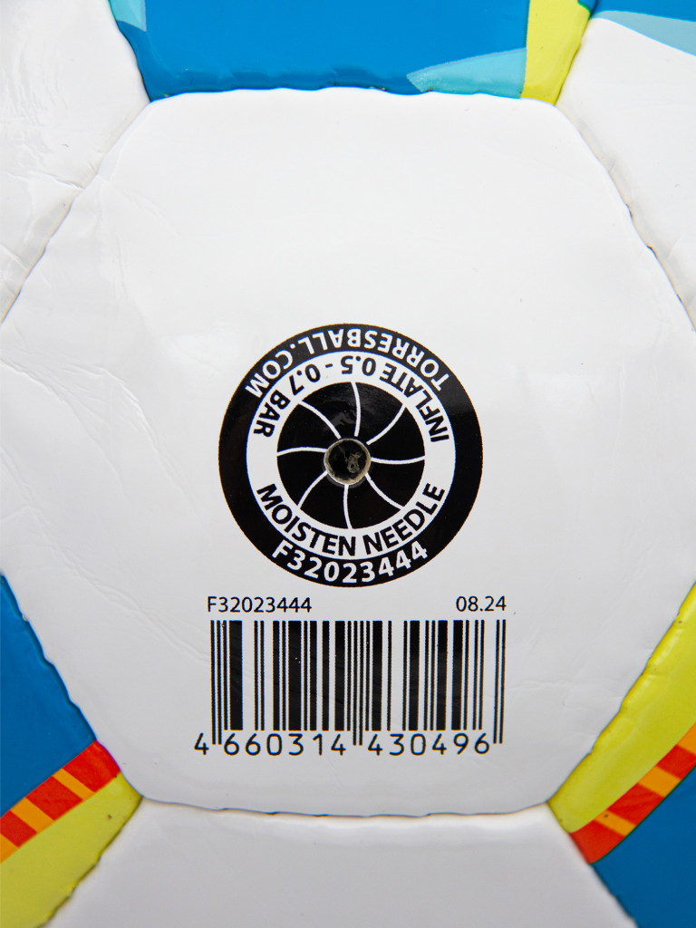 Мяч футбольный Torres Junior-4 арт.F320234 р.4