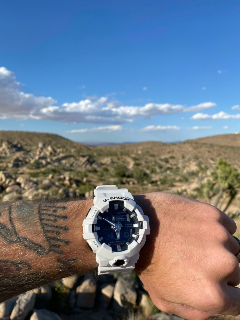 Японские наручные часы CASIO G-Shock GA-700-7A, мужские,ударопрочные, пластик, кварцевые, WR200