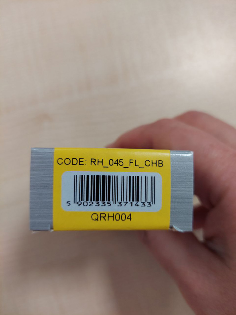 Воблер SALMO POLAND HORNET RATTLIN F, длина 4.5 см, крэнк-раттлин для окуня, судака, щуки