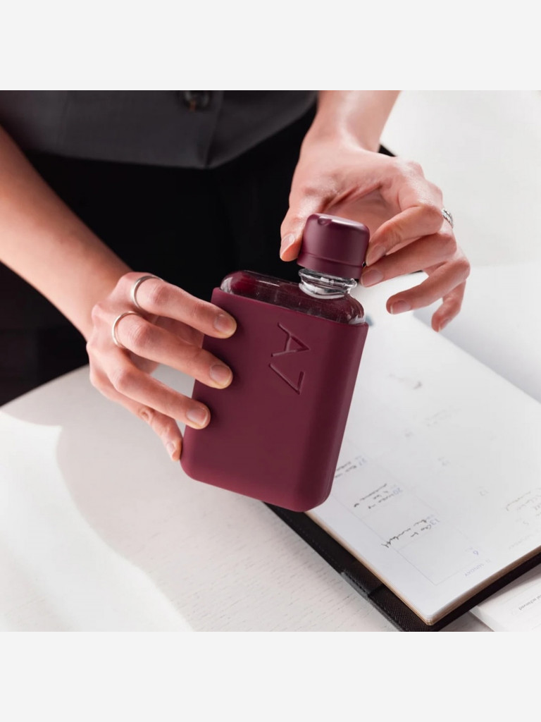 Бутылка с силиконовым чехлом Memobottle A7, бордовый