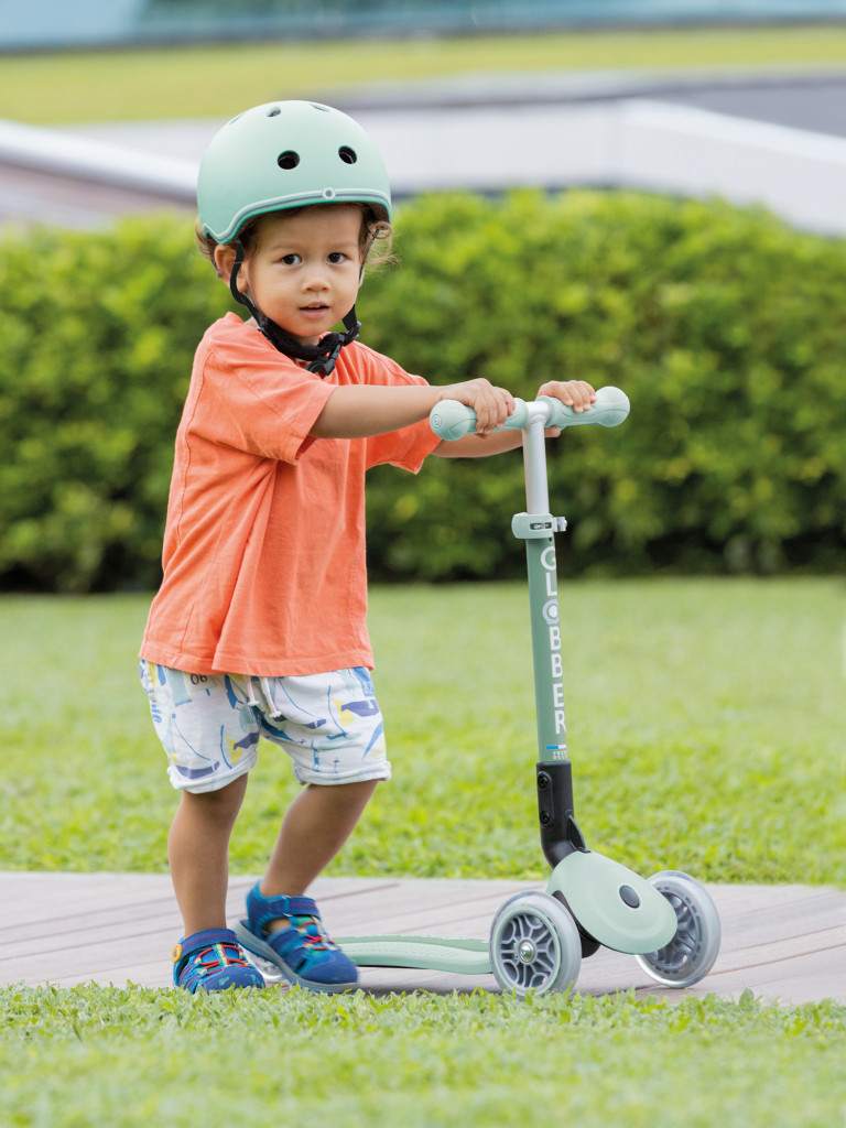 Самокат Globber JUNIOR FOLDABLE LIGHTS ECOLOGIC