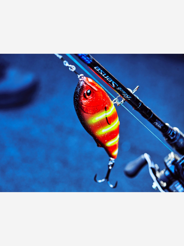 Воблер LUCKY JOHN BBS Original ARROW JERK S 015 см, джерк для крупного хищника