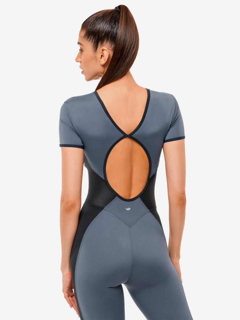 Женский комбинезон с вырезом на спине EAZYWAY