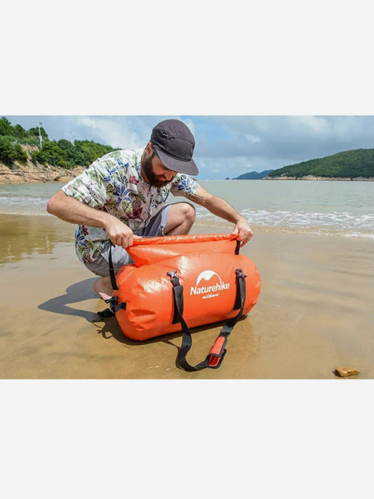 Гермосумка Naturehike 90 л ПВХ (красная)