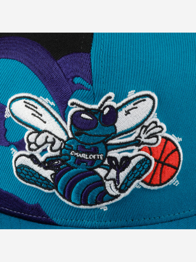 Бейсболка с прямым козырьком MITCHELL NESS HHSS2992-CHOYYPPPTEAL Charlotte Hornets NBA