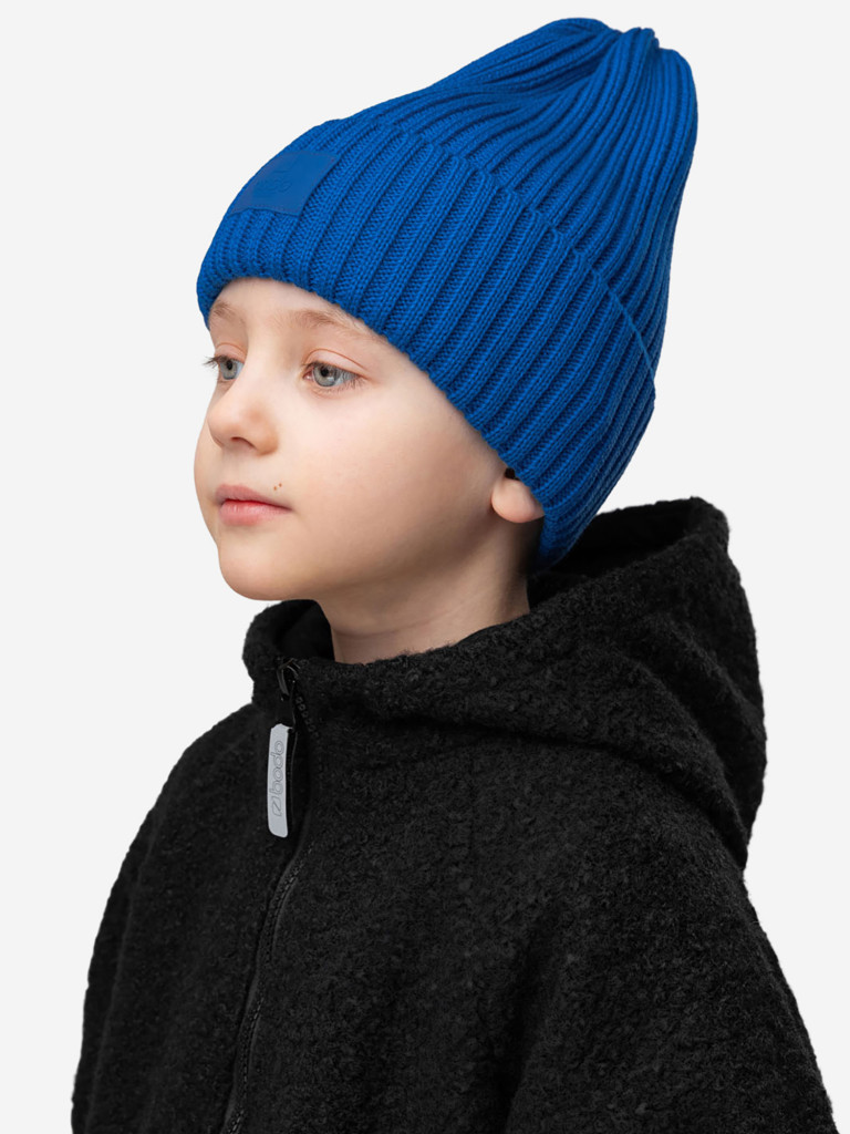 Вязаная шапка bodo