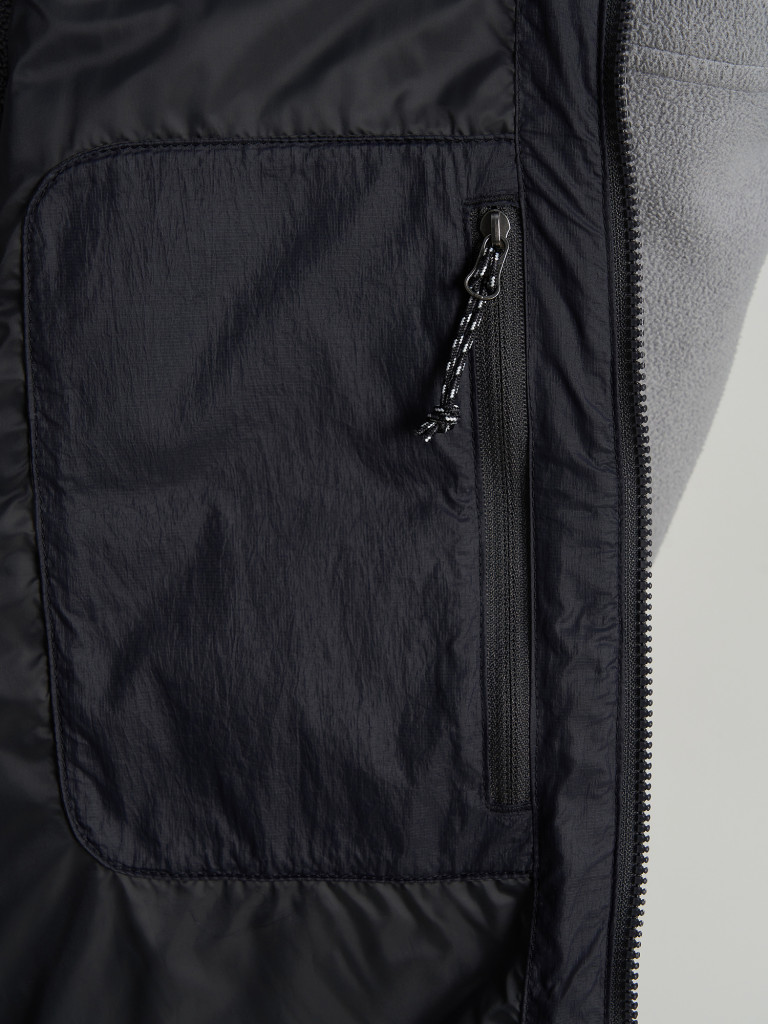Жилет утепленный рипстоп мужской Mountain Hardwear Free Element Vest