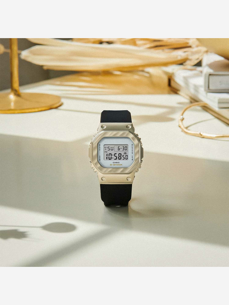Спортивные часы CASIO G-SHOCK GM-S5600BC-1