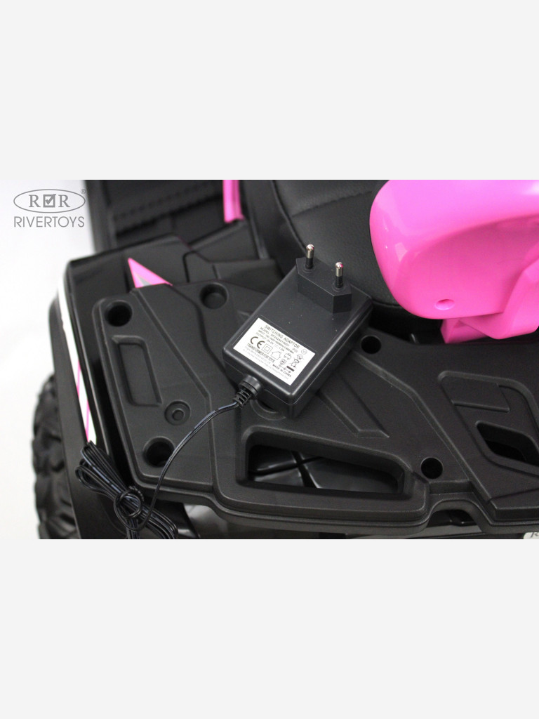 Детский электроквадроцикл RIVERTOYS T001TT 4WD розовый