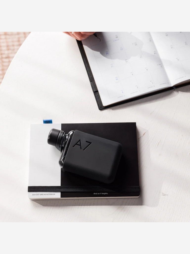 Бутылка с силиконовым чехлом Memobottle A7, черный