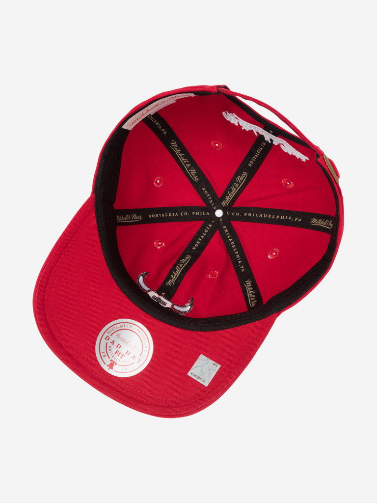 Бейсболка MITCHELL NESS HD9369-CBURED1 Chicago Bulls NBA (красный)