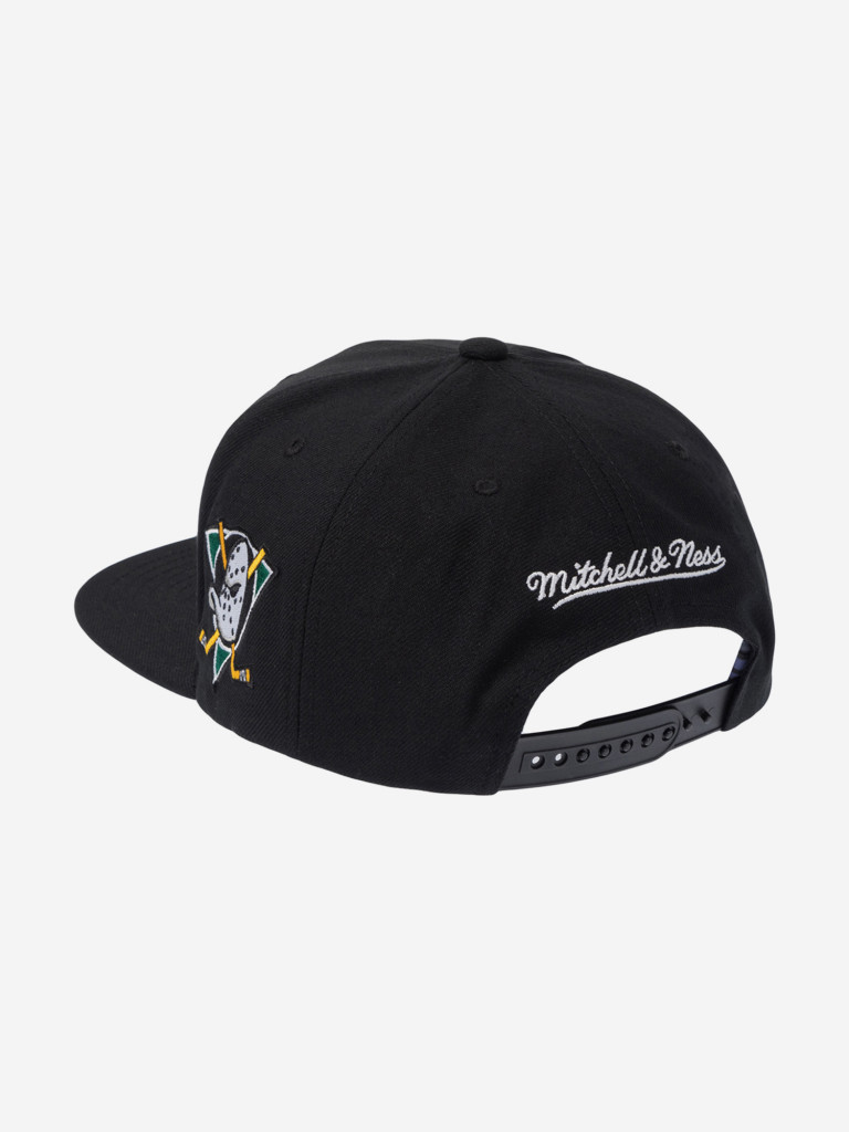 Бейсболка с прямым козырьком MITCHELL NESS HS11482-ADUBLCK Anaheim Ducks NHL (черный)