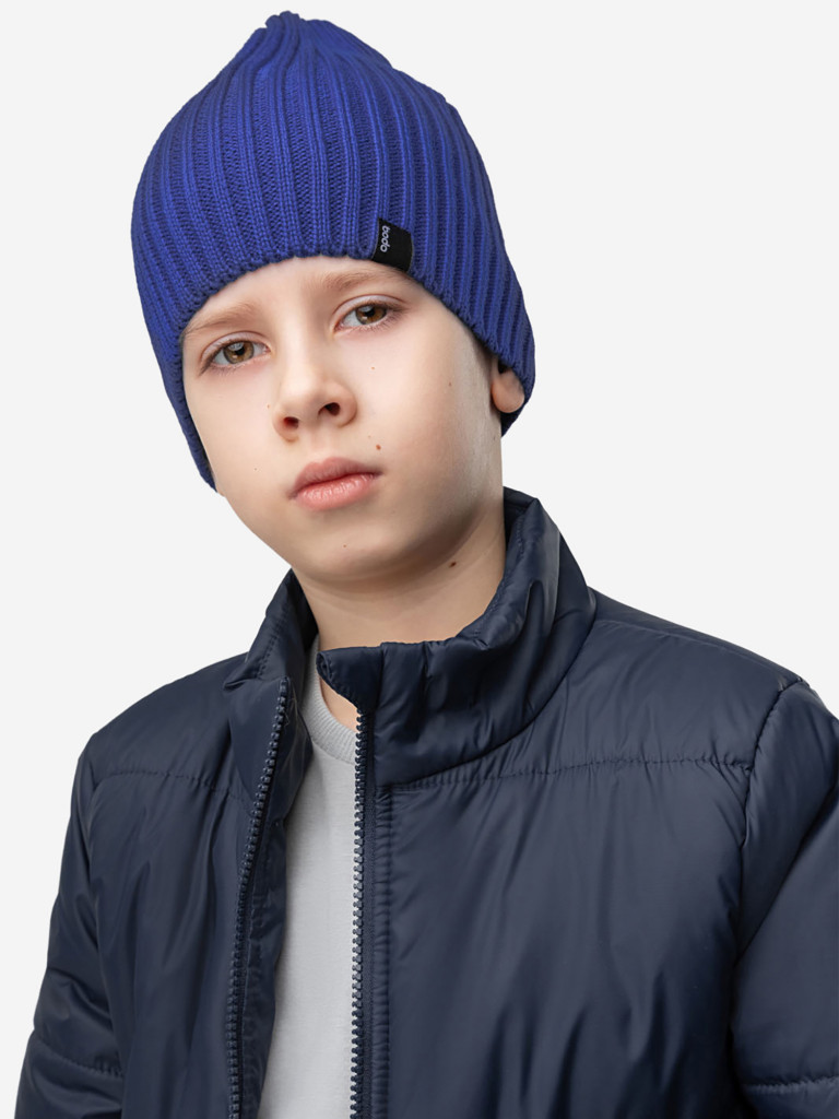 Вязаная шапка bodo