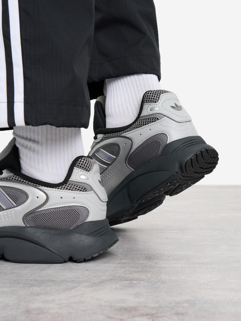 Кроссовки мужские adidas Ozmillen