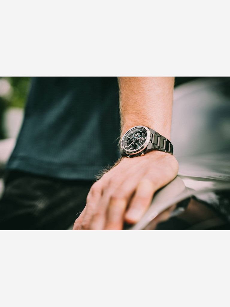 Наручные часы Casio Edifice ECB-2200DD-1A