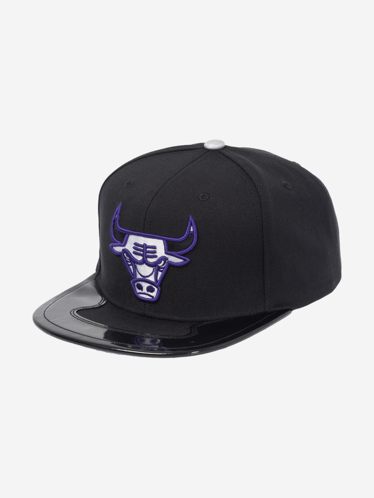 Бейсболка с прямым козырьком MITCHELL NESS HS8033-CBUBKWH Chicago Bulls NBA (черный)