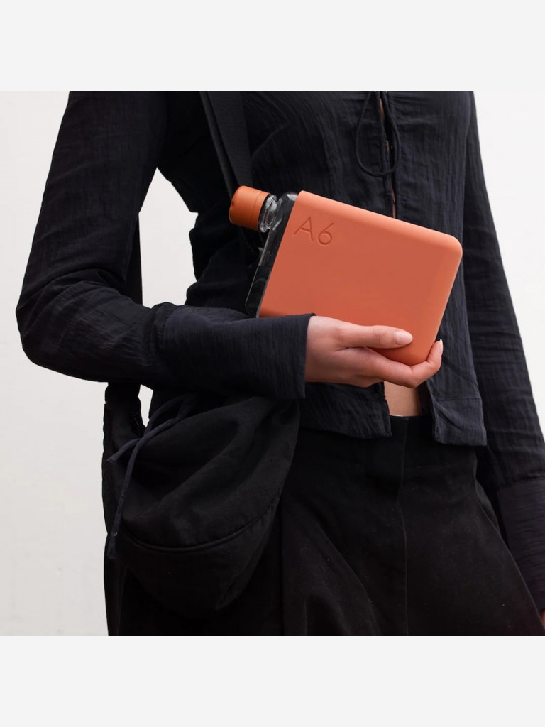 Бутылка с силиконовым чехлом Memobottle A6, коричневый