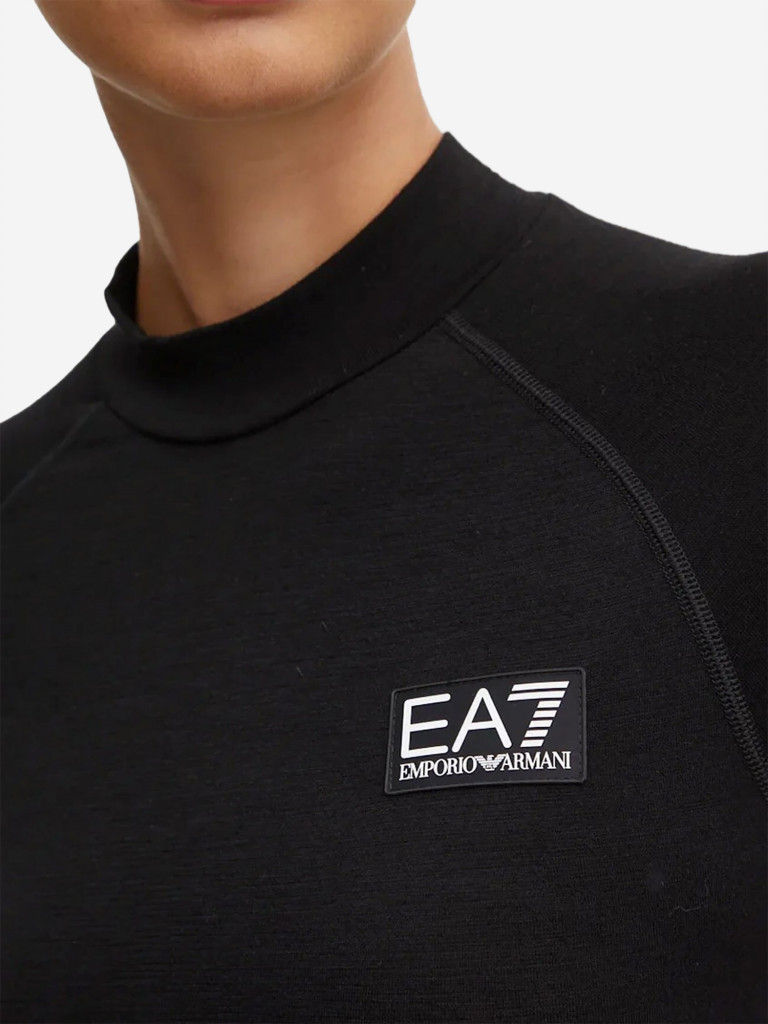 Футболка женская EA7