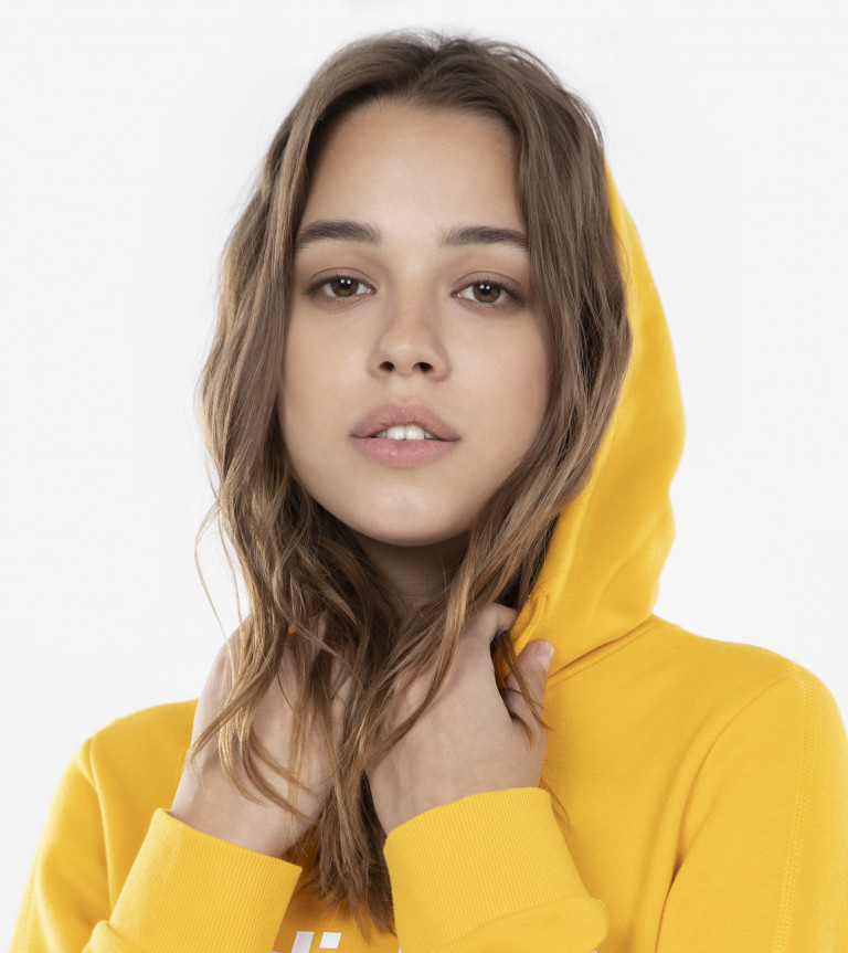 Худи женское adidas Brilliant Basics