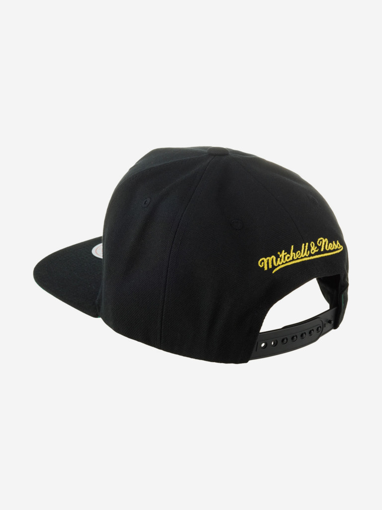 Бейсболка с прямым козырьком MITCHELL NESS HHSS5820-BCEYYPPPBLCK Boston Celtics NBA (черный)