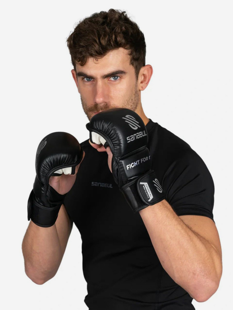 Спарринговые перчатки для ММА Sanabul Essential 7 oz
