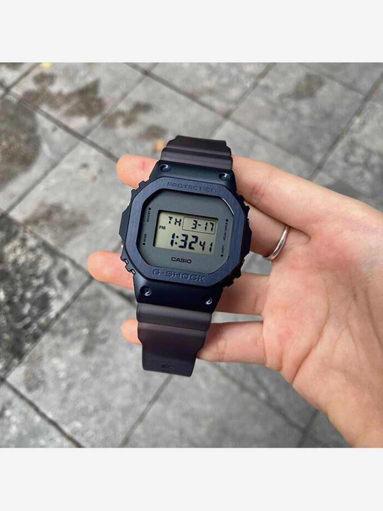 Спортивные часы CASIO G-SHOCK GM-5600MF-2г