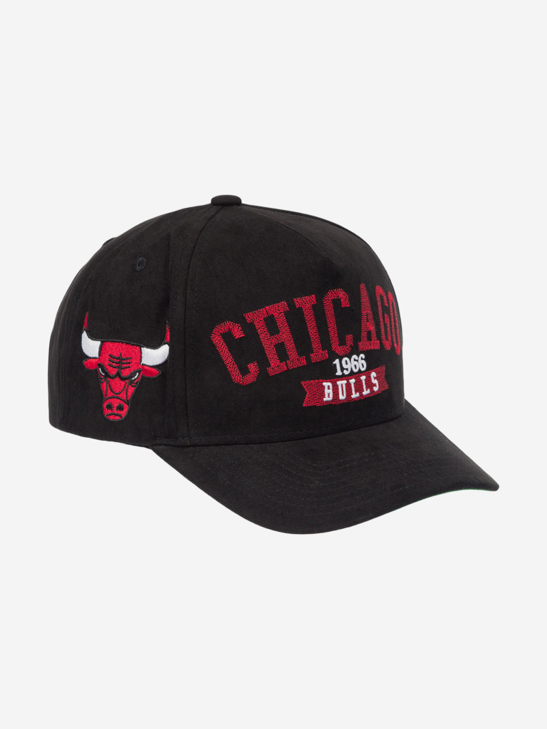 Бейсболка MITCHELL NESS HP9771-CBUBLCK Chicago Bulls NBA (черный)