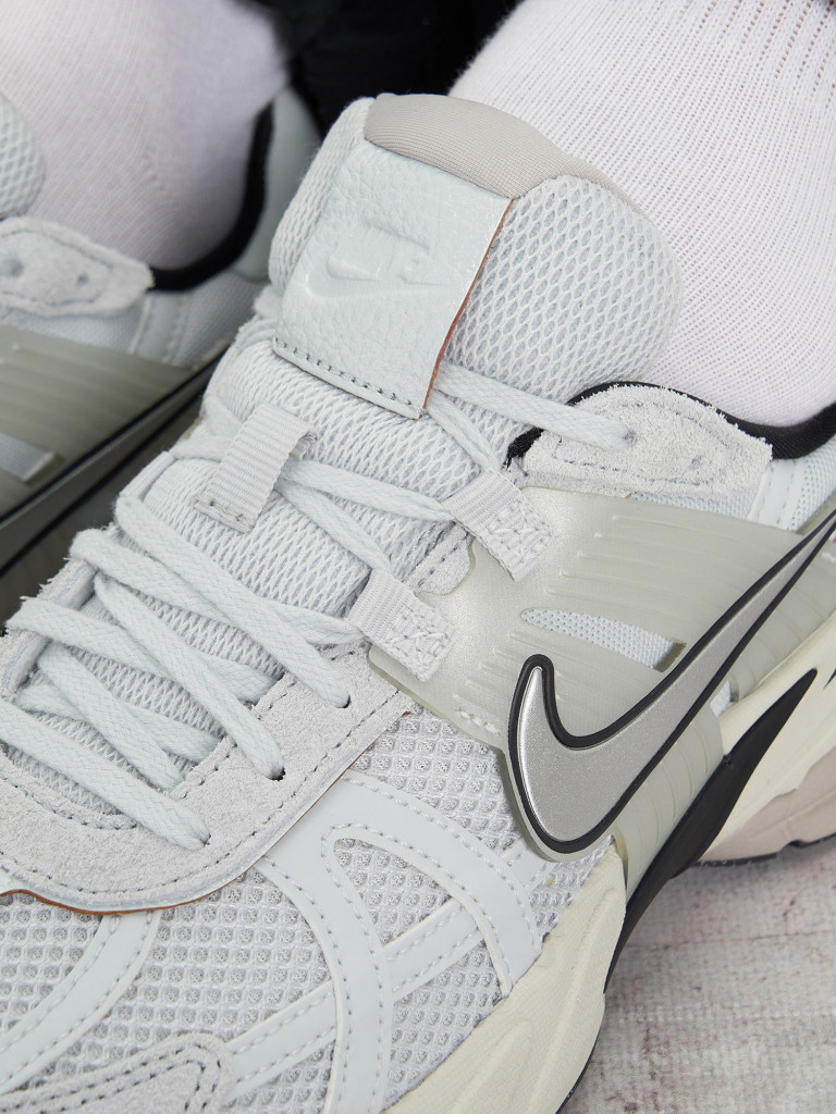 Кроссовки женские Nike V2 K Run